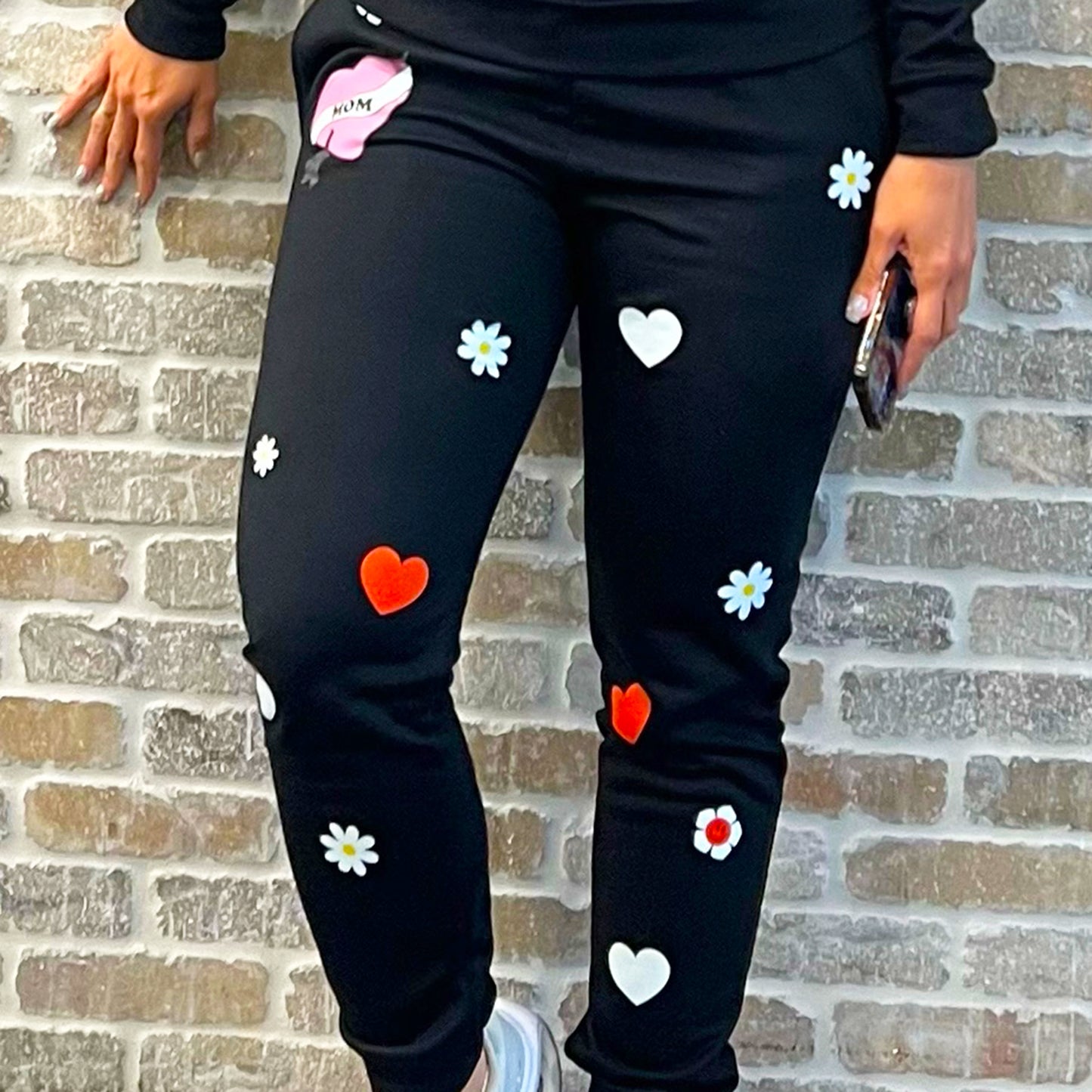 HOT MOM CLUB JOGGER SET